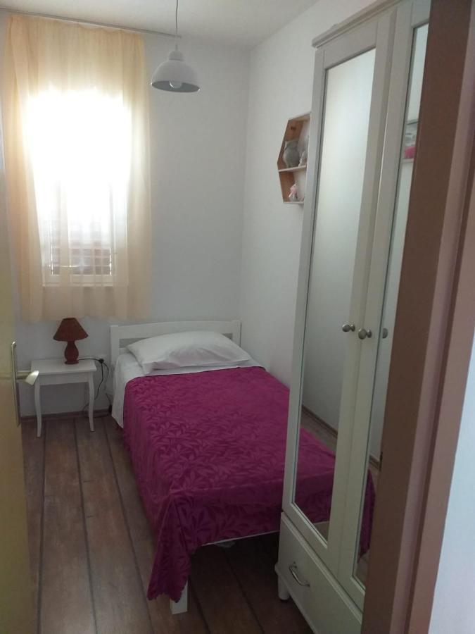 Apartmani Tina Jelsa  Exterior photo
