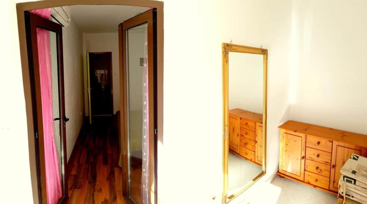 Apartmani Tina Jelsa  Exterior photo