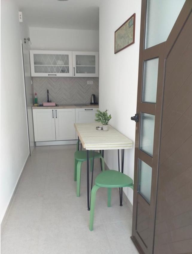 Apartmani Tina Jelsa  Exterior photo